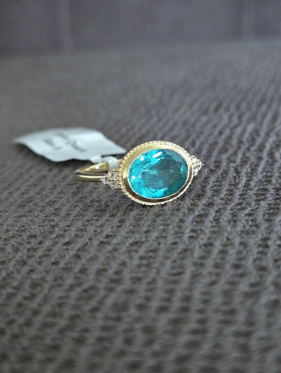 Shivam Jewelry - Shivam Green💚 Quartz Ellipse Ring💍 - NWT
